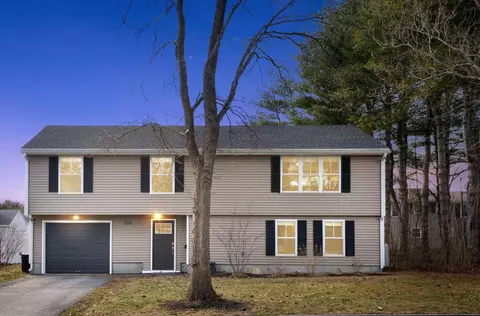 226 Ludlow St, Portland, ME 04102