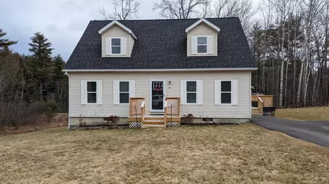 41 Cardinal Way, Bangor, ME 04401