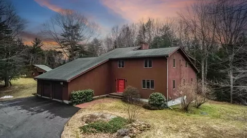 81 Papermill Rd, Hampden, ME 04444