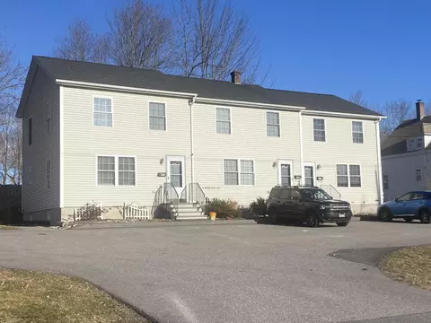32 Wakefield Ave, Saco, ME 04072