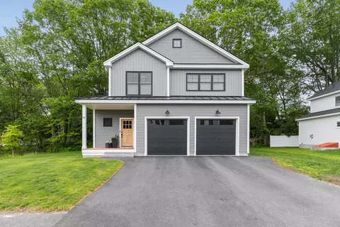 14 Abner Ln, Portland, ME 04103