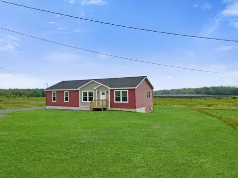 240 Eight Rod Rd, Waterville, ME 04901