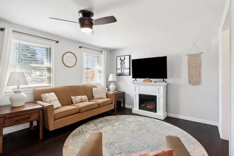 4 Bayview Ter #4, Portland, ME 04103