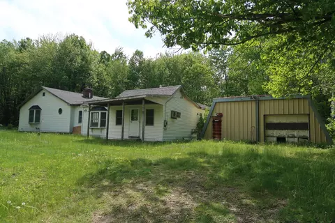 720 Mount Ephraim Rd, Searsport, ME 04974