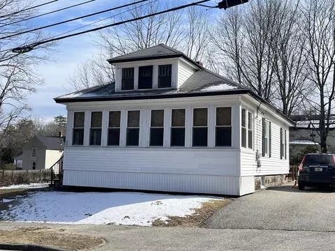 88 Field Ave, Auburn, ME 04210