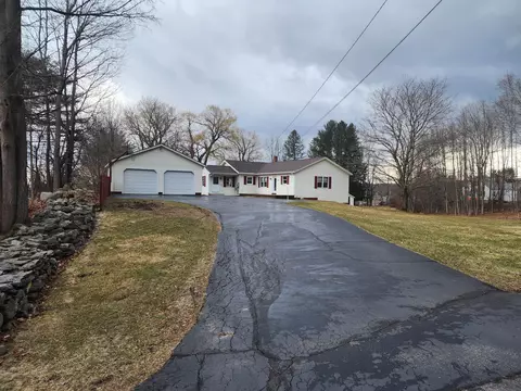 5 Hillsdale Rd, Jay, ME 04239