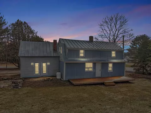 806 Webber Pond Rd, Vassalboro, ME 04989