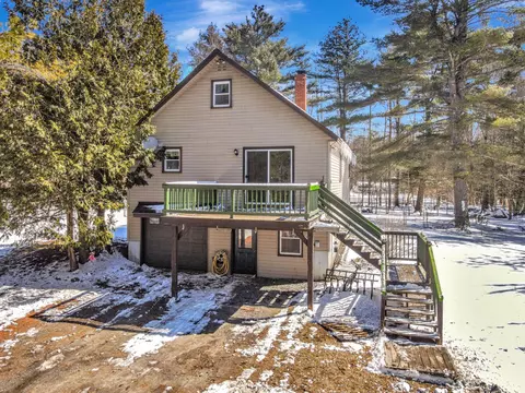 84 Davis Rd, Fairfield, ME 04937