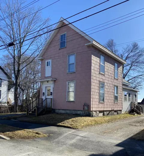 92 1st St, Bangor, ME 04401