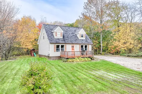 5 Eagle Dr, Northport, ME 04849