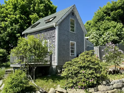 1 Bubs Way, Vinalhaven, ME 04863