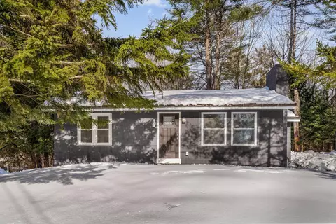 53 Harrison Rd, Naples, ME 04055