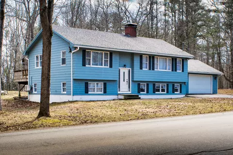 56 Lessner Rd, Damariscotta, ME 04543