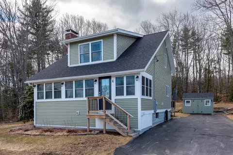 6 Greenaway Ave, Sanford, ME 04083
