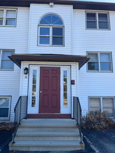 16 Smithwheel Rd #3, Old Orchard Beach, ME 04064