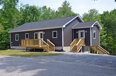 303 Country Club Rd, Norway, ME 04268
