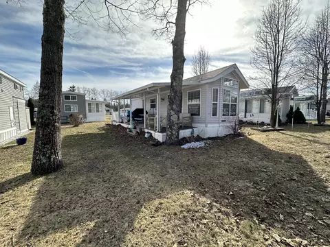 23 College Dr #412, Wells, ME 04090