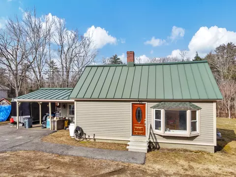 149 Bassett Rd, Winslow, ME 04901