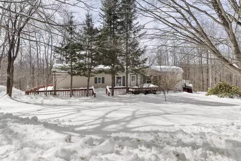 72 Rowe Hill Rd, Greenwood, ME 04255