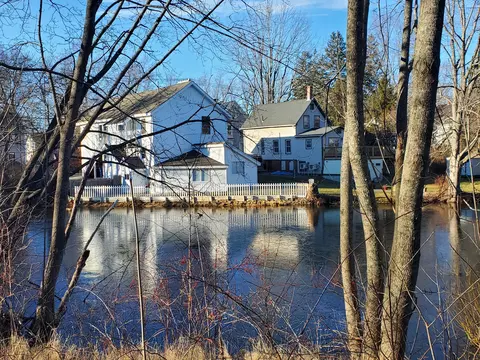 100 Brackett St, Westbrook, ME 04092