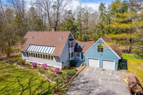 33 Spar Cove Rd, Freeport, ME 04032