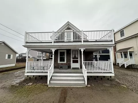5 Days Ln, Wells, ME 04090