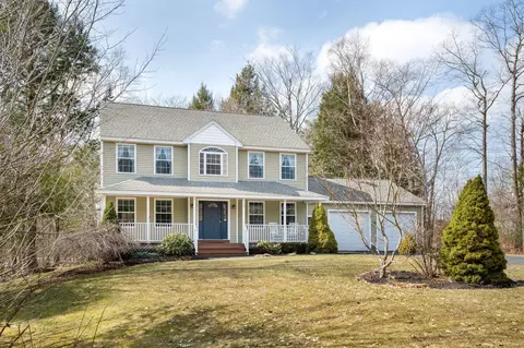 3 Damian Dr, Windham, ME 04062