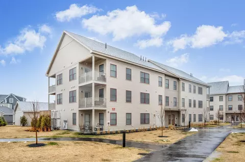 28 Pacer Way #103, Scarborough, ME 04074