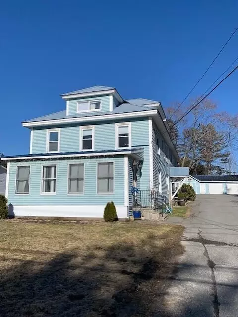 382 College Ave, Orono, ME 04473