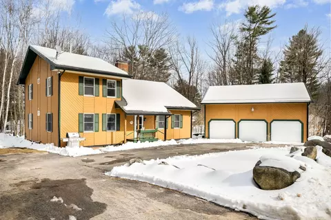 153 Meadow Rd, Raymond, ME 04071 photo 1