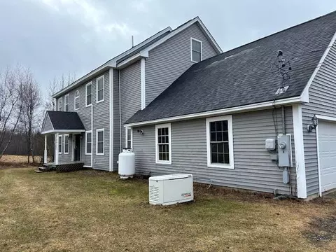 11 City View Dr, Holden, ME 04429