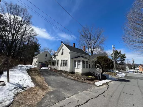 15 Spring St, Bethel, ME 04217