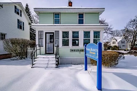 560 Brighton Ave, Portland, ME 04102