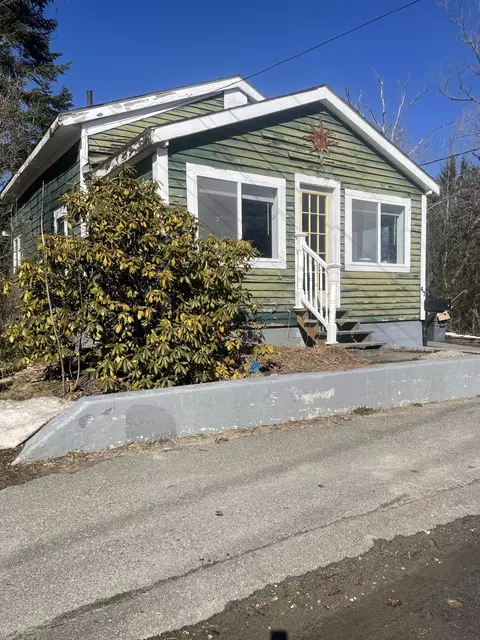 47 High St, Waterville, ME 04901