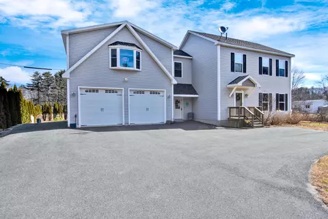 8 Bonny Brook Pl, Brunswick, ME 04011