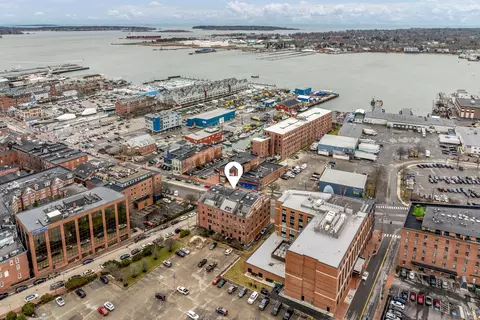 269 Commercial St #2C, Portland, ME 04101