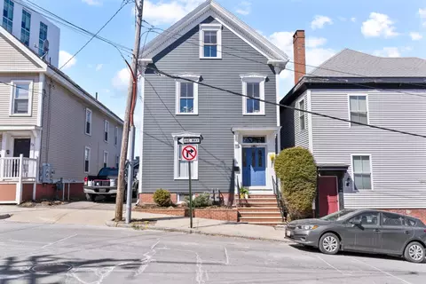 19 Ellsworth St, Portland, ME 04102