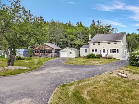 226 Atlantic Ave, Boothbay Harbor, ME 04538