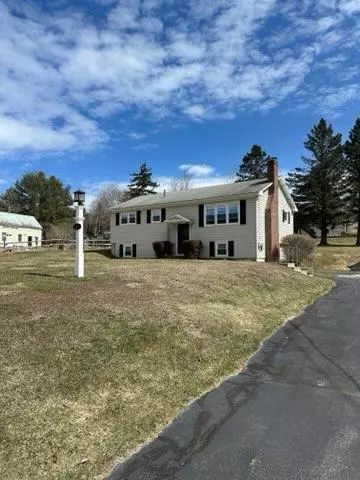 141 Paris Hill Rd, Paris, ME 04281