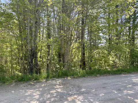 32 Hanna Ln, Bristol, ME 04539