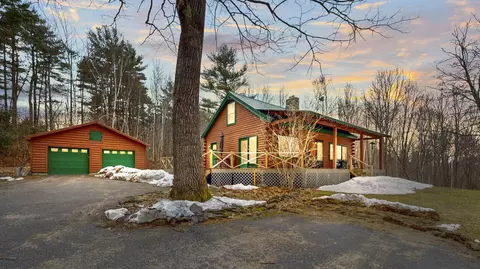 5 Perkins Rd, Mechanic Falls, ME 04256