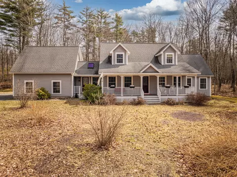 83 Blueberry Hill Rd, Alfred, ME 04002