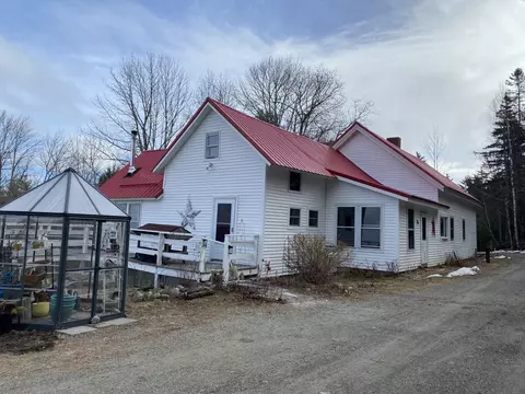 86 Sweets Hill Rd, Eddington, ME 04428