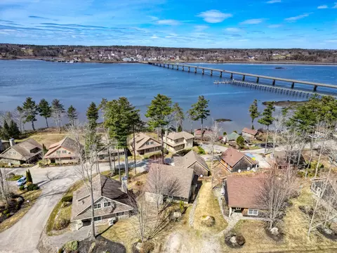 29 W Island Way #512, Edgecomb, ME 04556