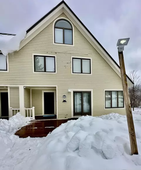 6016 Penobscot Circle Cir #6016, Carrabassett Valley, ME 04947