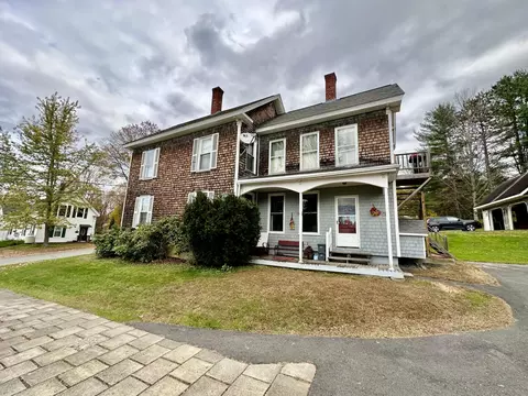 59 Maple St, Dexter, ME 04930