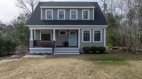 28 Turner Dr, York, ME 03902