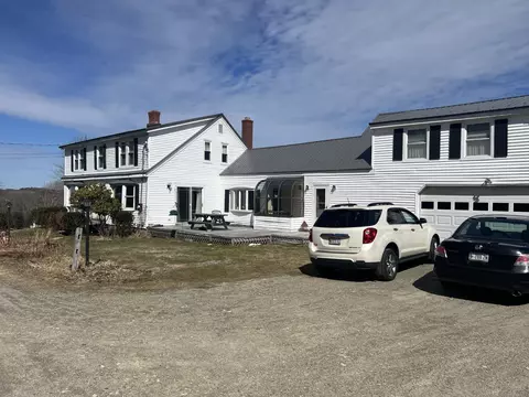 981 River Rd, Bucksport, ME 04416