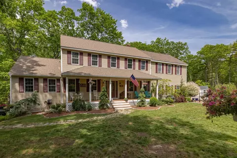 1369 Tatnic Rd, Wells, ME 04090