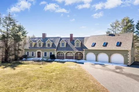 861 River Rd, Windham, ME 04062